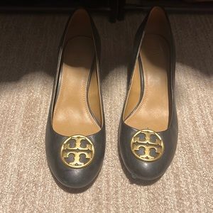 Tory Burch pumps